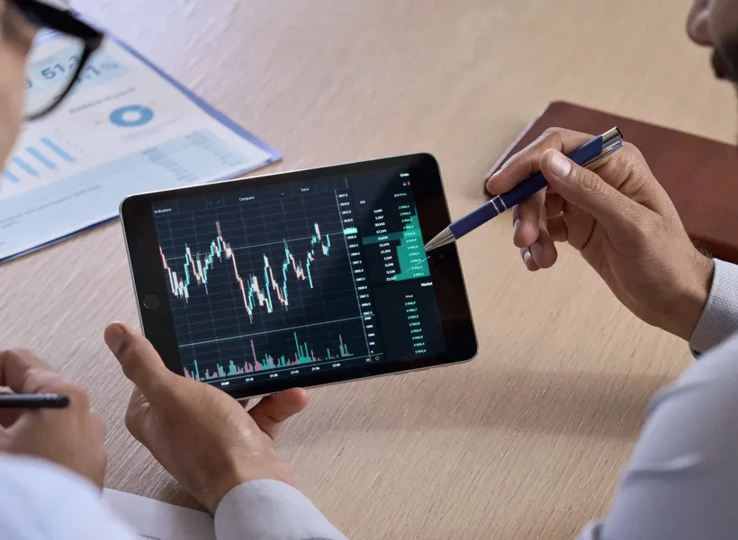 ØYEFINANS finansplattform